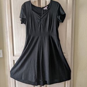 Heartbreaker black linen dress